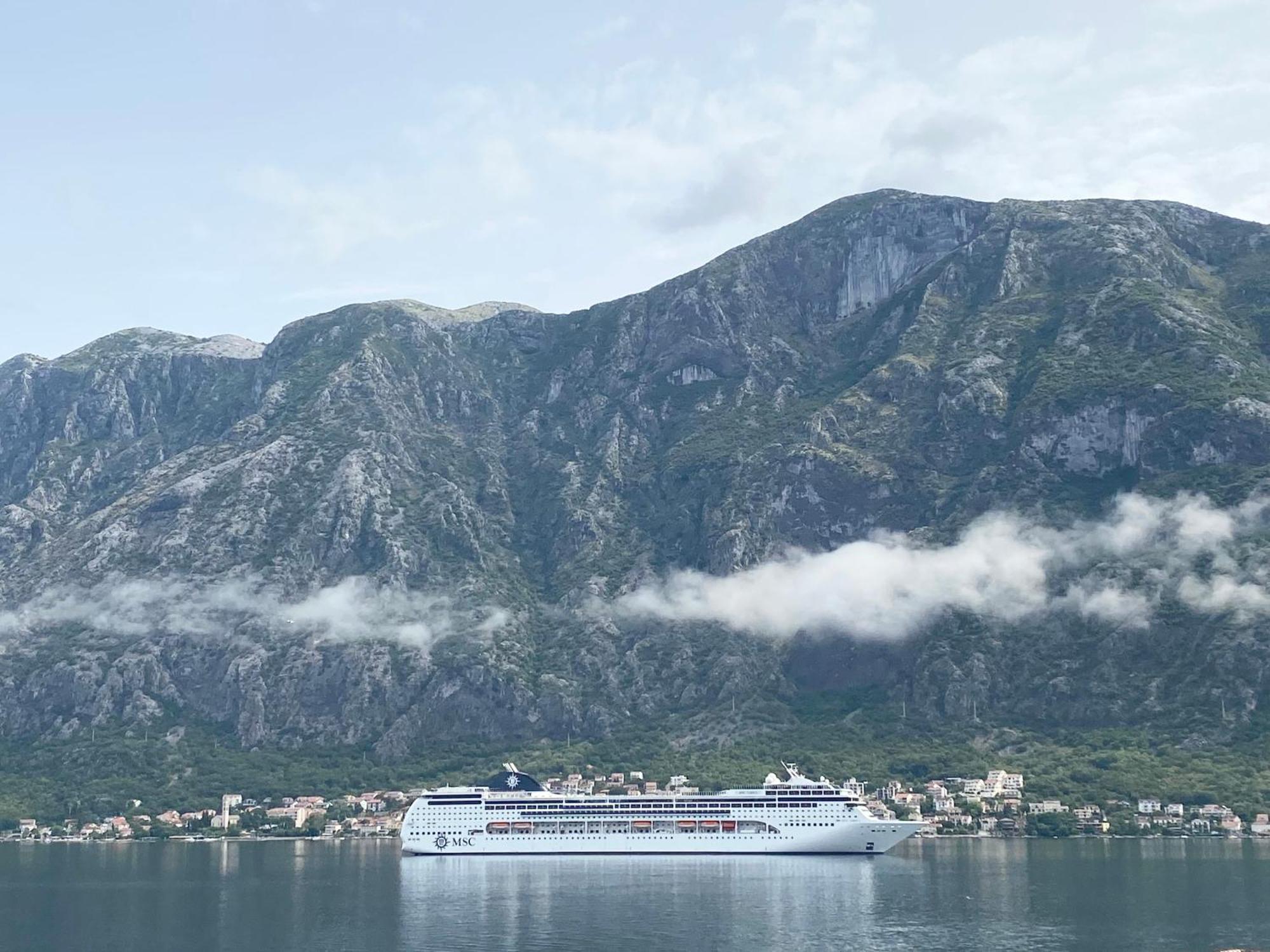 Lux Boka Sea View Apartment Kotor Ngoại thất bức ảnh
